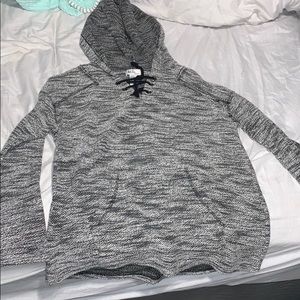 GRAY/BLACK SWEATER SHIRT